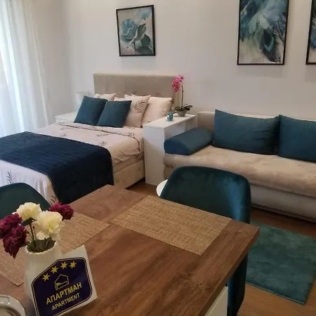 Azura Residence - New Luxury Apartment Белград Екстериор снимка