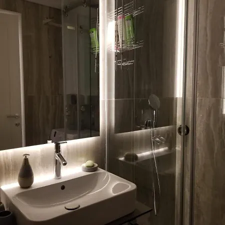 Azura Residence - New Luxury Apartment Белград Екстериор снимка