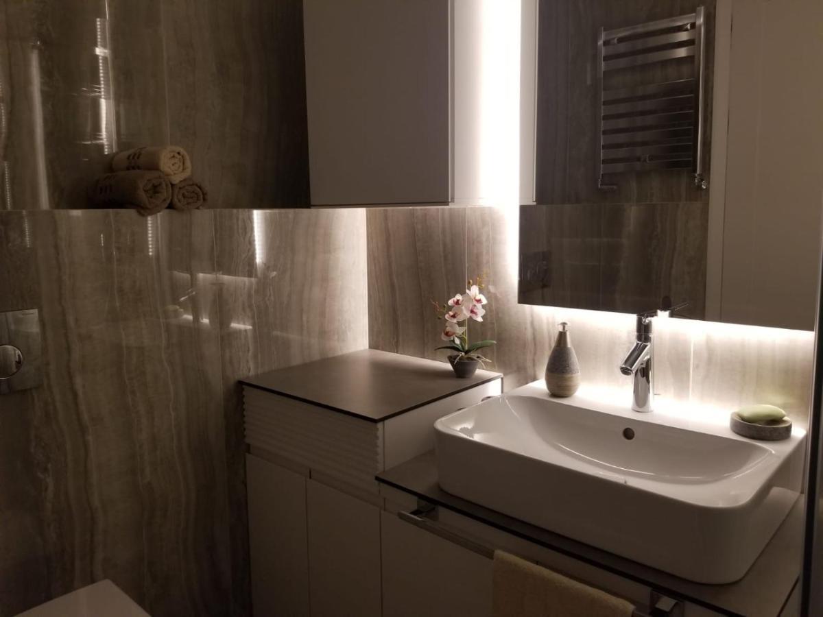 Azura - New Luxury